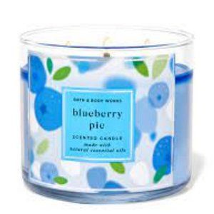 Bath and Body Works Blueberry Pie 3 Wick Canlde